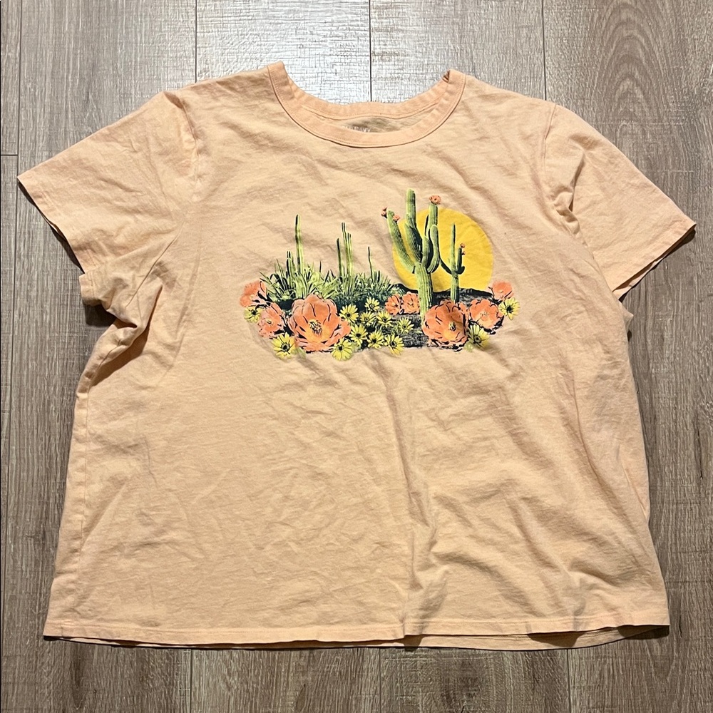 Women’s Old Navy Peach Graphic Cacti Tee Size XXL